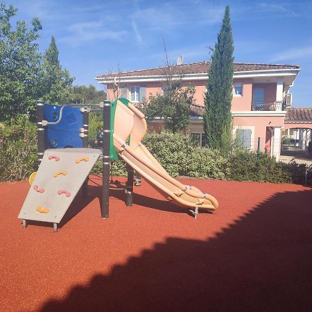 L'Arbois - T2 Avec Piscine Entre Aix Et Marseille Apartment Cabries Bagian luar foto